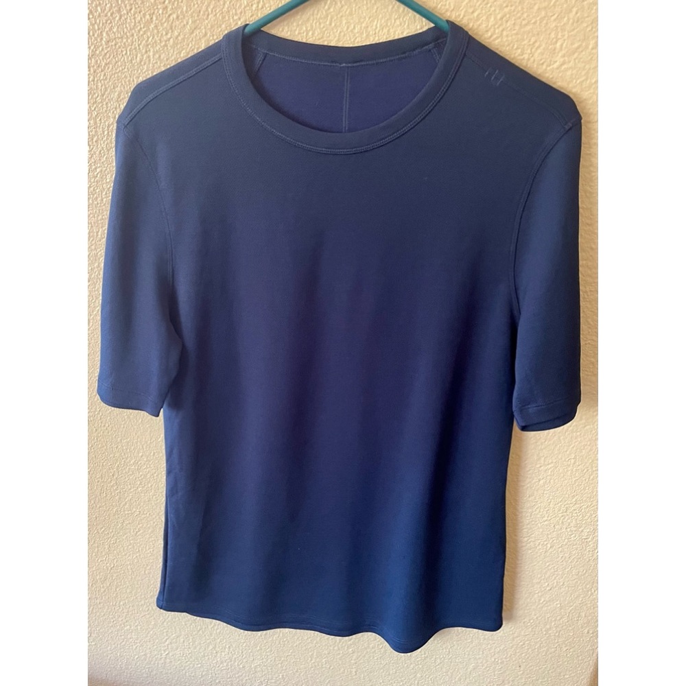 Lululemon men’s navy blue short sleeve athletic shirt size medium